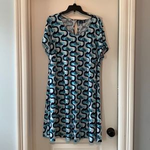 Patterned blue dress